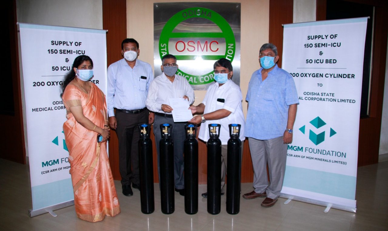 Supply of 200 nos Oxygen cylinders and 150 nos semi ICU beds and 50 ICU beds to Odisha State Medical corporation to be used in COVID centres all over the State , present Sri Pradipta Mohapatra , Addl CS and Chairman , OSMC , Mrs Jamini Sarangi , MD OSMC , Sri Pankaj L Mohanty , Padma Lochan Mohanty and Saroj K Ray all Directors of MGM Foundation