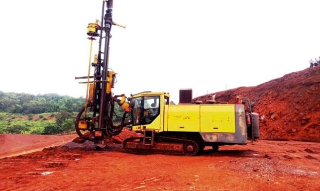 Wet Drilling and Dust Extraction System Adopted to Prevent Dust Generation